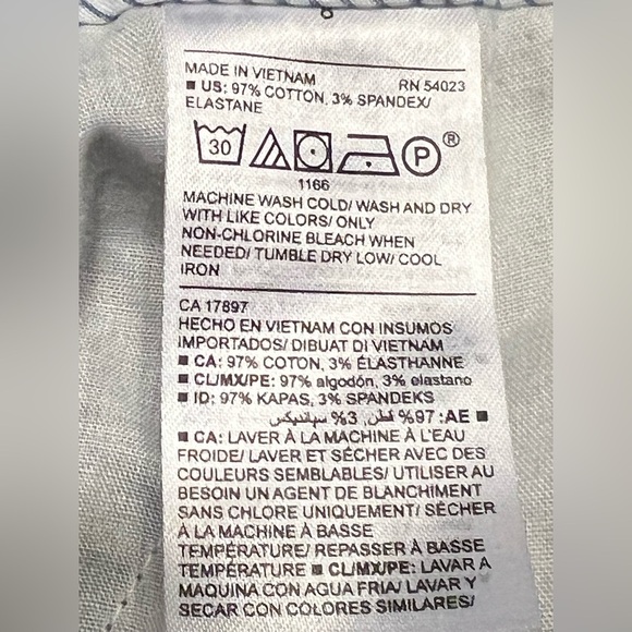 Old Navy Women's Gray Bermudas - Picture 5 of 7